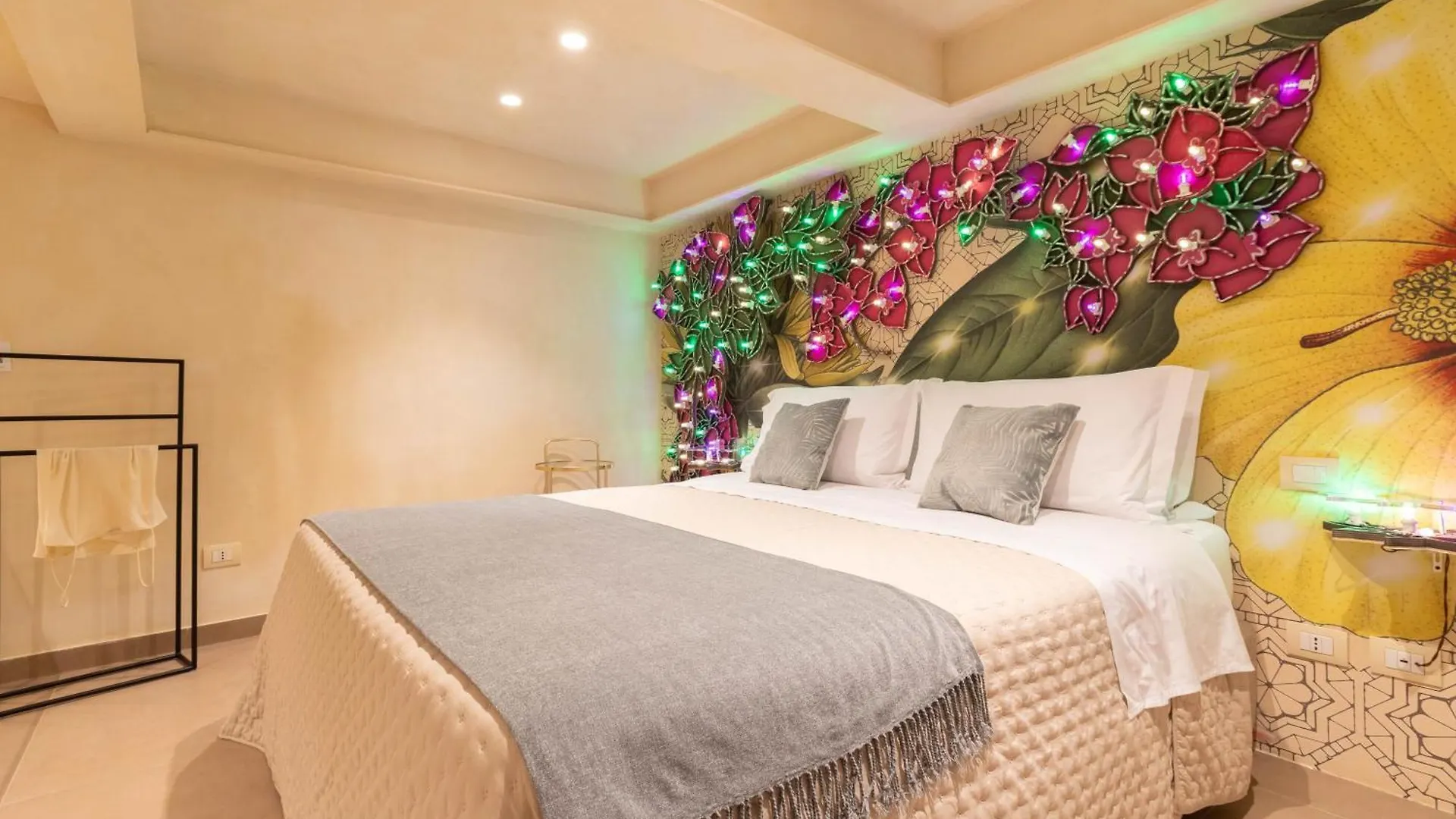 Palazzo Natoli Boutique Hotel Palermo 4*,  Italia
